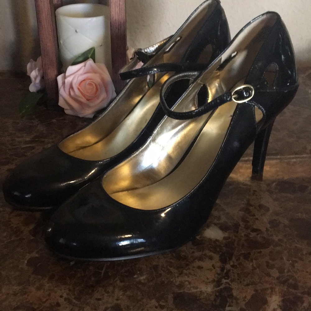 Nine west heels.